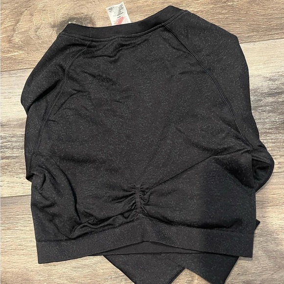 Gymshark long sleeve- size medium - Picture 2 of 2